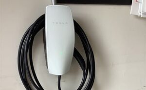 Read more about the article Does Tesla Home Install Ev Cost Cal Worth It? Find Out