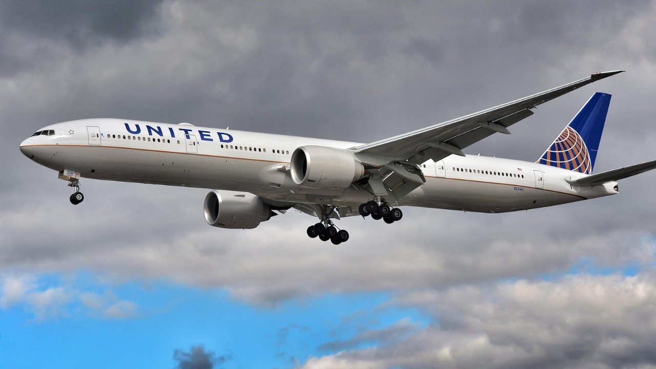 nited Airlines Flight 108 Declares Mayday